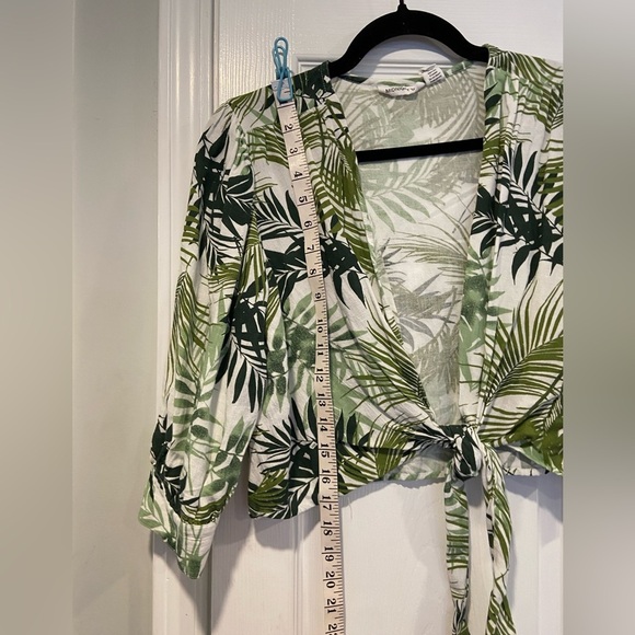 Midnight Sky Size M Tropical Palm Linen Blend Tie Front 3/4 Sleeve Crop Top - Picture 7 of 12